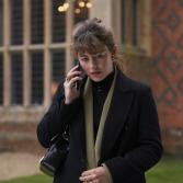 Vrouw aan het bellen