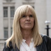 Vrouw met blond haar